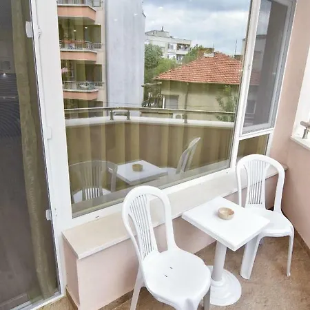 Apartment Deni *