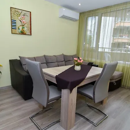 Apartment Deni