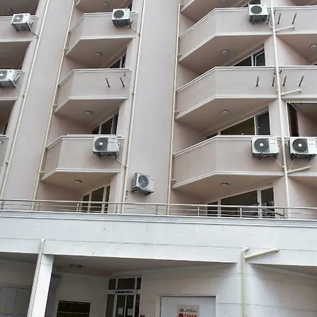 Deni Apartment